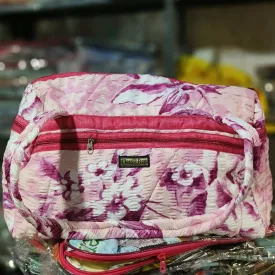 Elegant Floral-Print Travel Bag with Soft Quilted Design