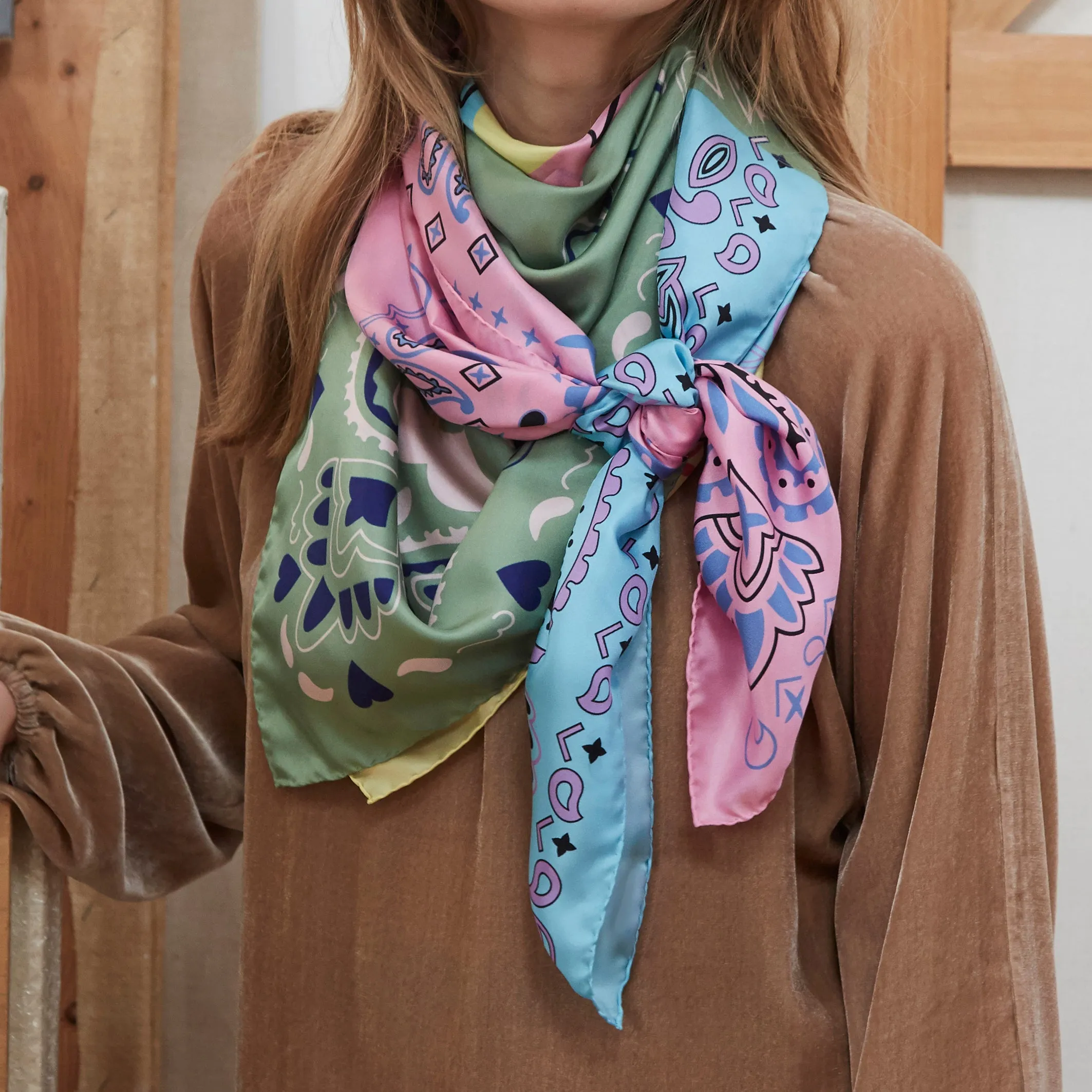 JANE CARR Bandanas Square Scarf