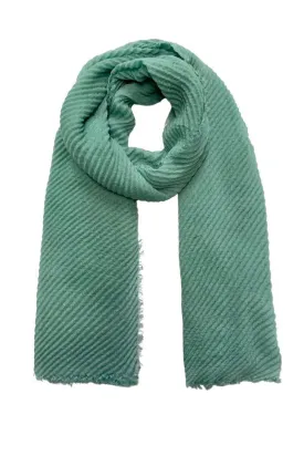 Plain crinkle scarf